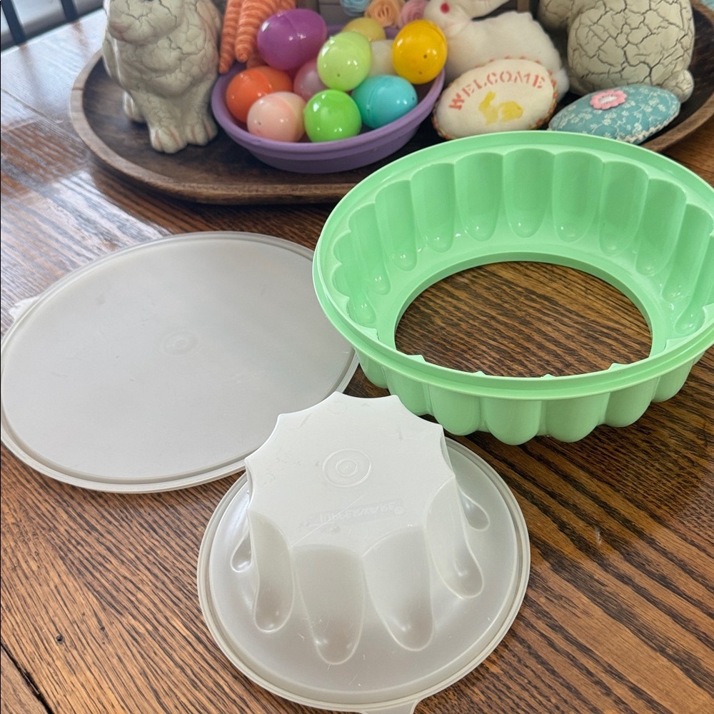 Vintage TUPPERWARE l Mint Green Jello Mold - Picture 5 of 5